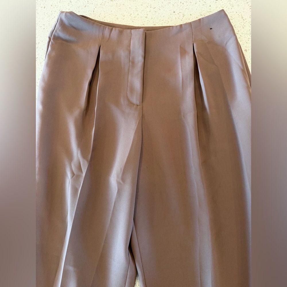 New York & Company Petite Trousers in Taupe Size 10